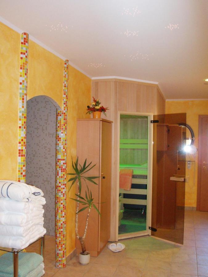 Hotel Wirtshausbrennerei Krenn Yspertal Exterior foto
