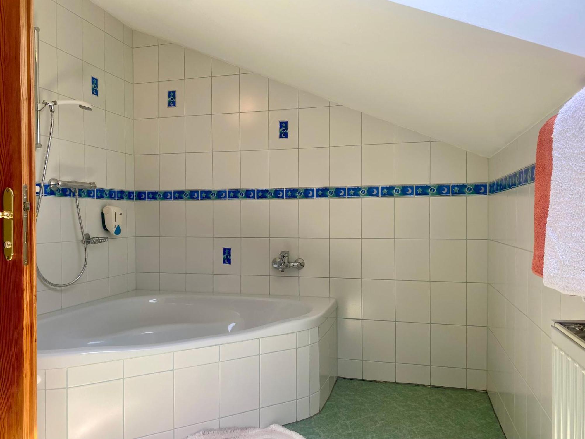 Hotel Wirtshausbrennerei Krenn Yspertal Zimmer foto
