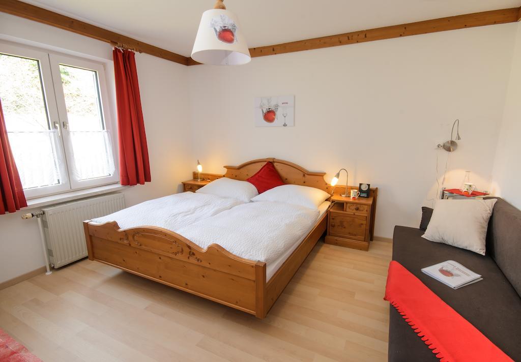 Hotel Wirtshausbrennerei Krenn Yspertal Zimmer foto