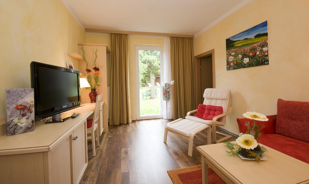 Hotel Wirtshausbrennerei Krenn Yspertal Zimmer foto